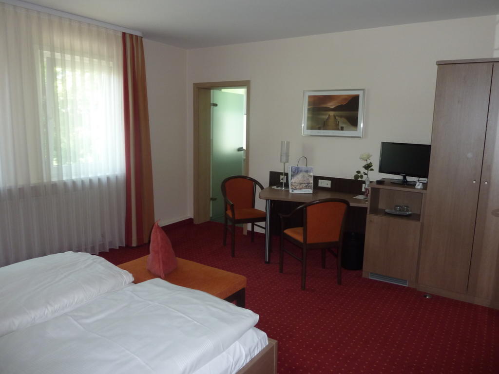 Hotel Gasthof Koenig Karl Freudenstadt Kamer foto