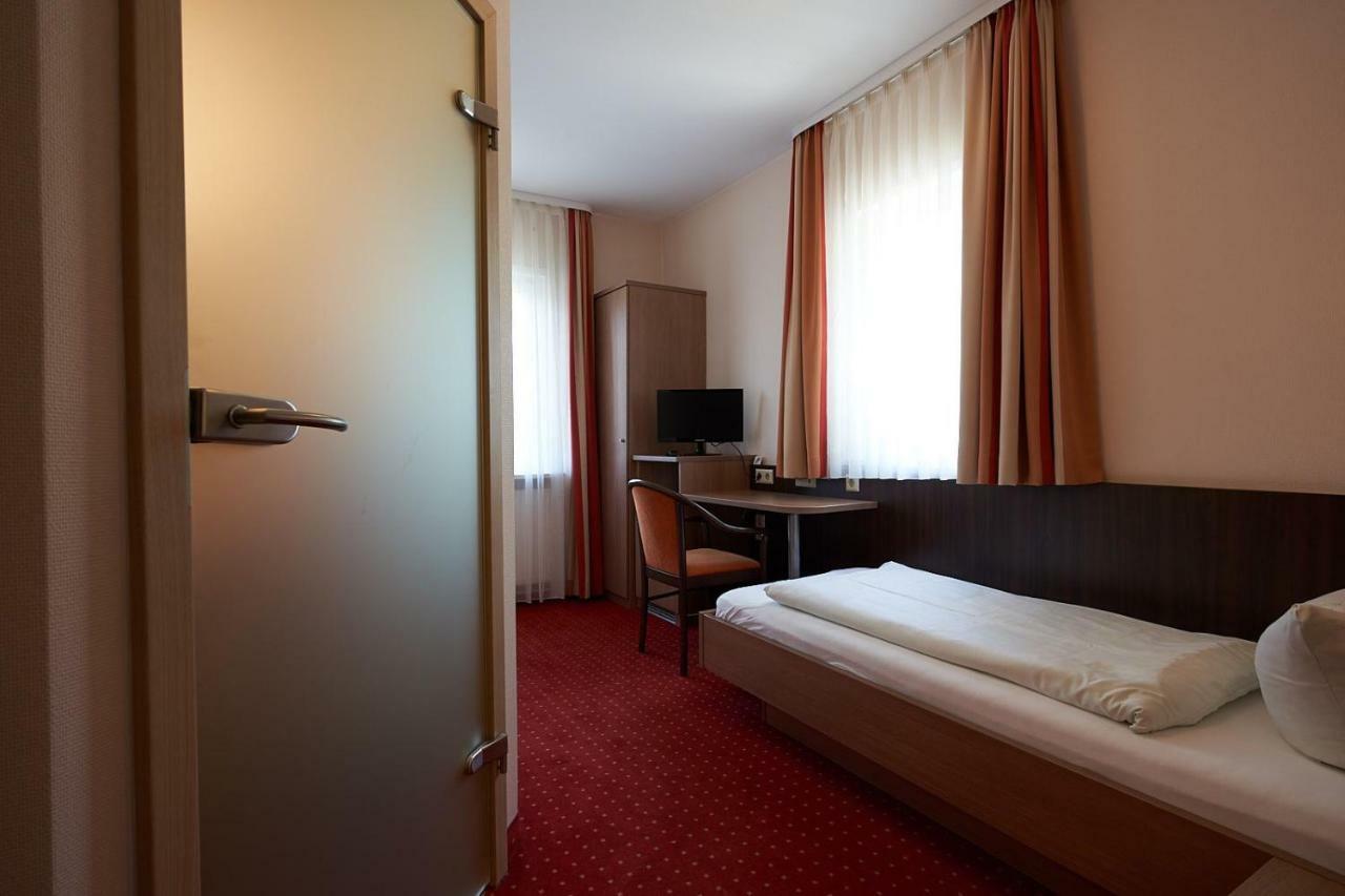 Hotel Gasthof Koenig Karl Freudenstadt Buitenkant foto